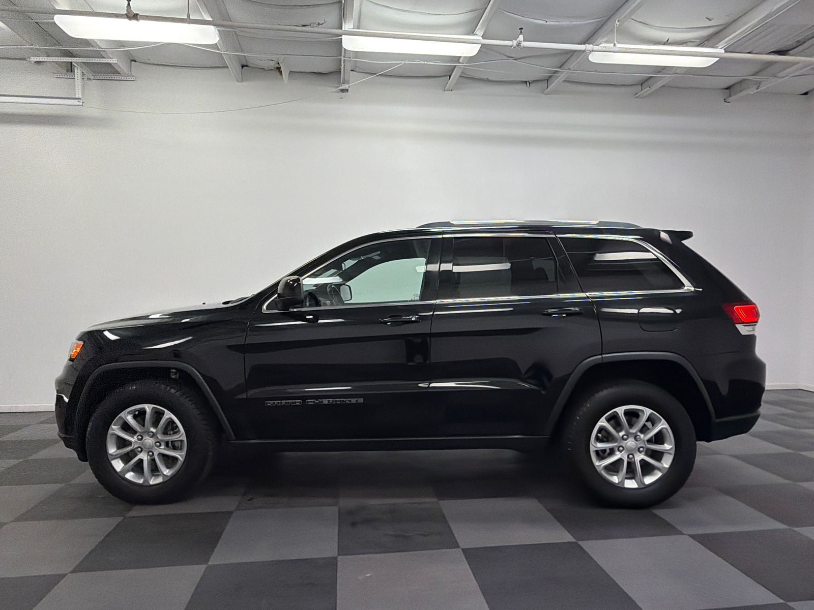 2021 Jeep Grand Cherokee Laredo E
