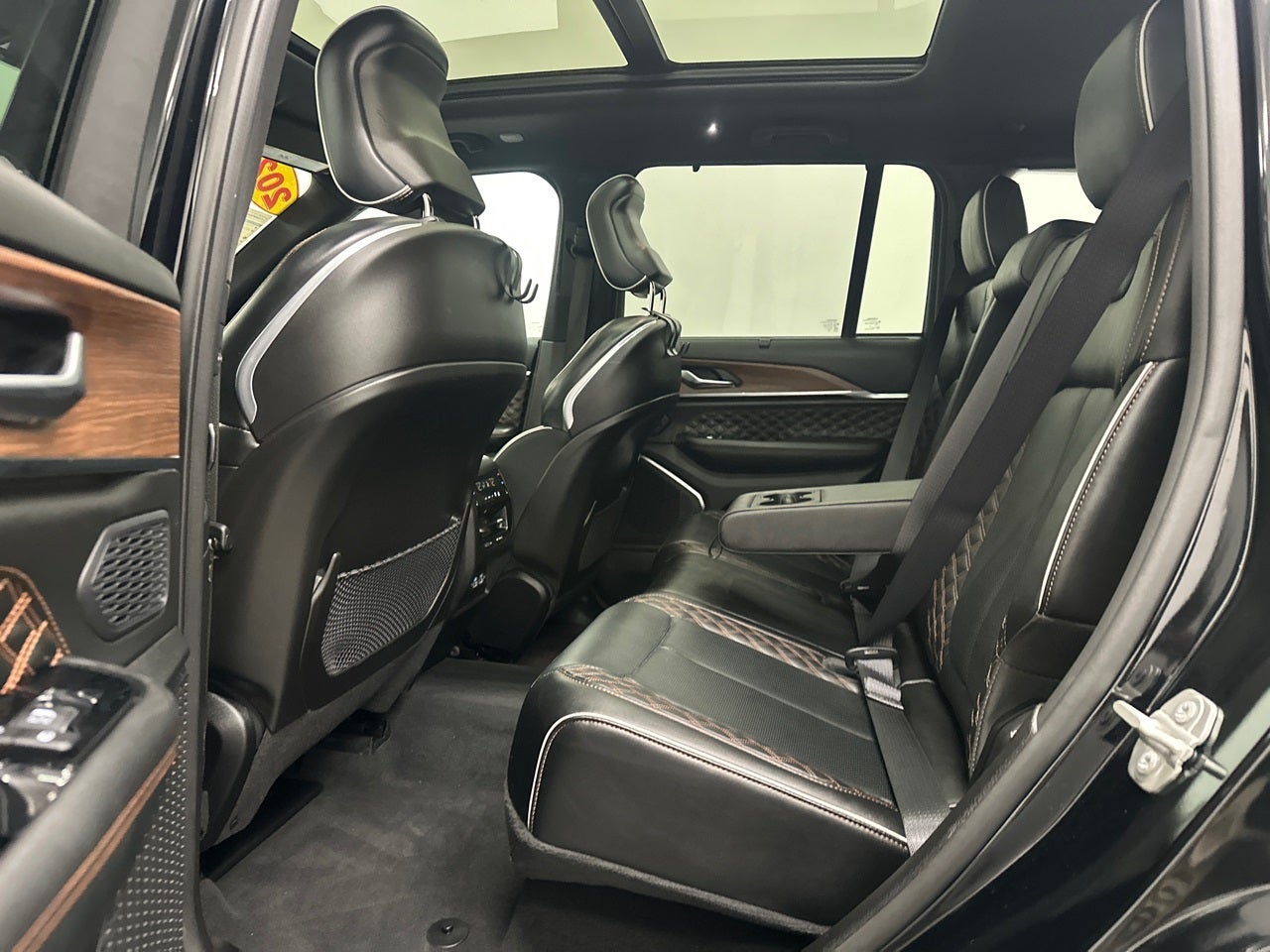 2023 Jeep Grand Cherokee Summit