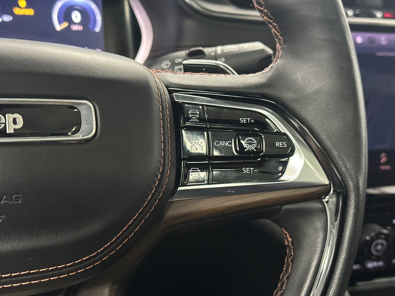 2023 Jeep Grand Cherokee Summit