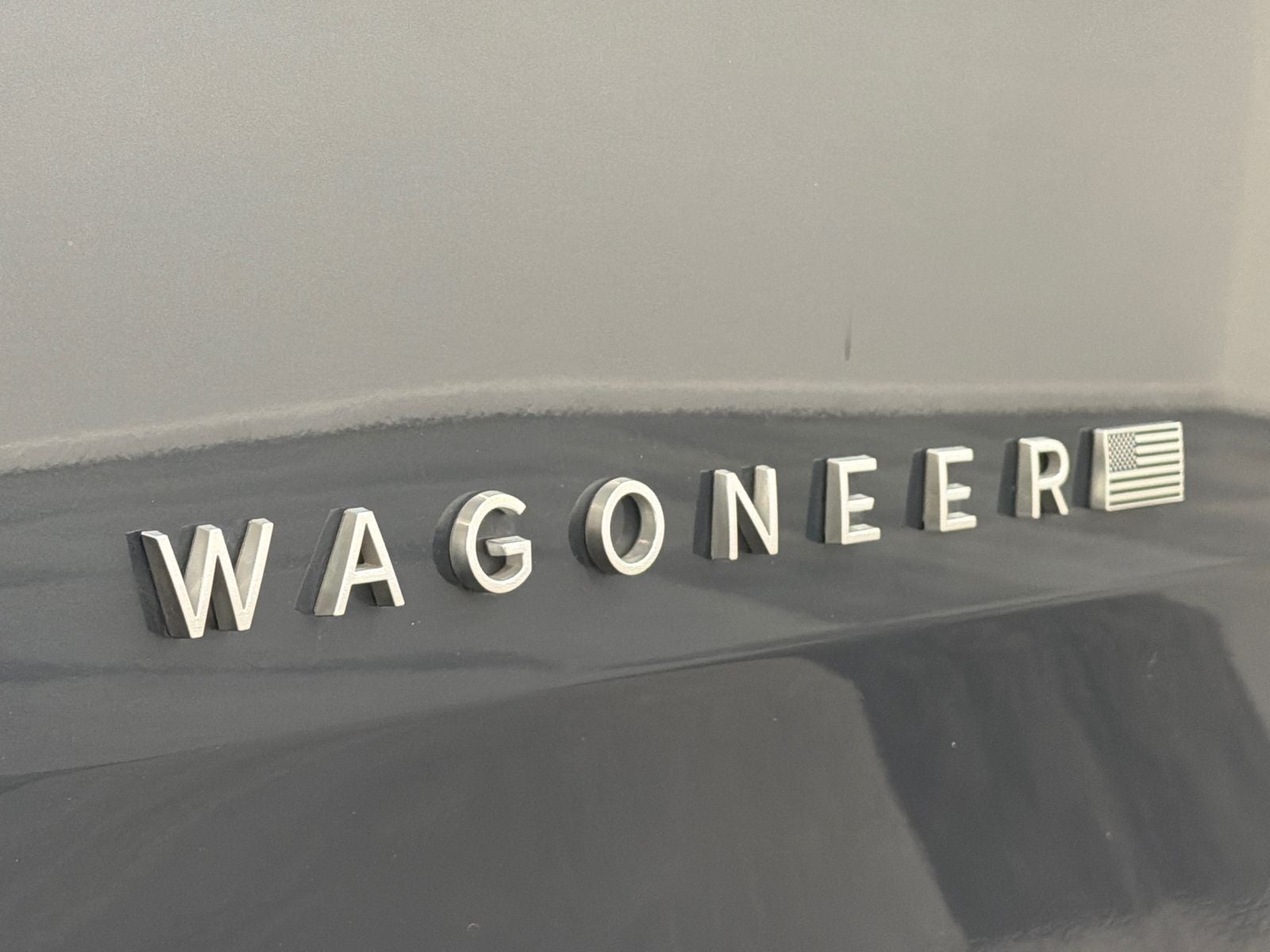2023 Jeep Wagoneer Base