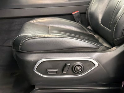 2023 Jeep Wagoneer Base