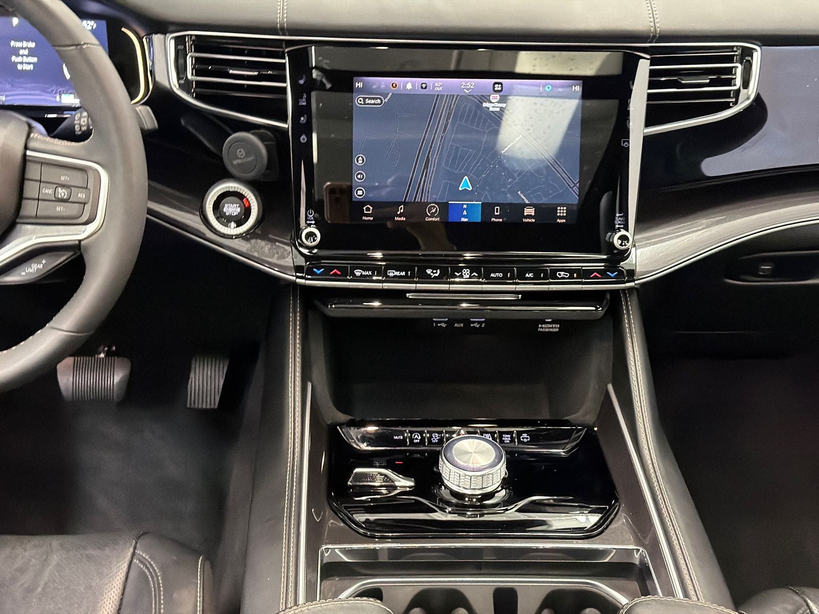 2023 Jeep Wagoneer Base