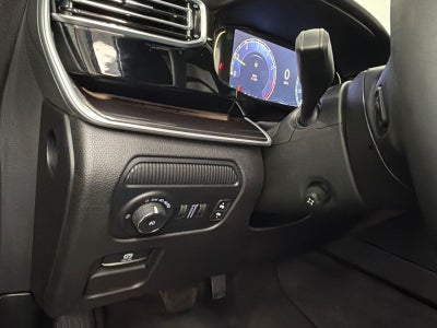 2023 Jeep Wagoneer Base
