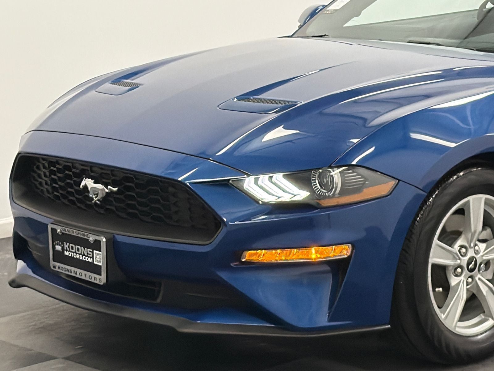 2022 Ford Mustang EcoBoost