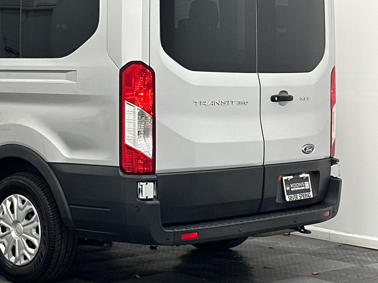 2022 Ford Transit-350 XLT