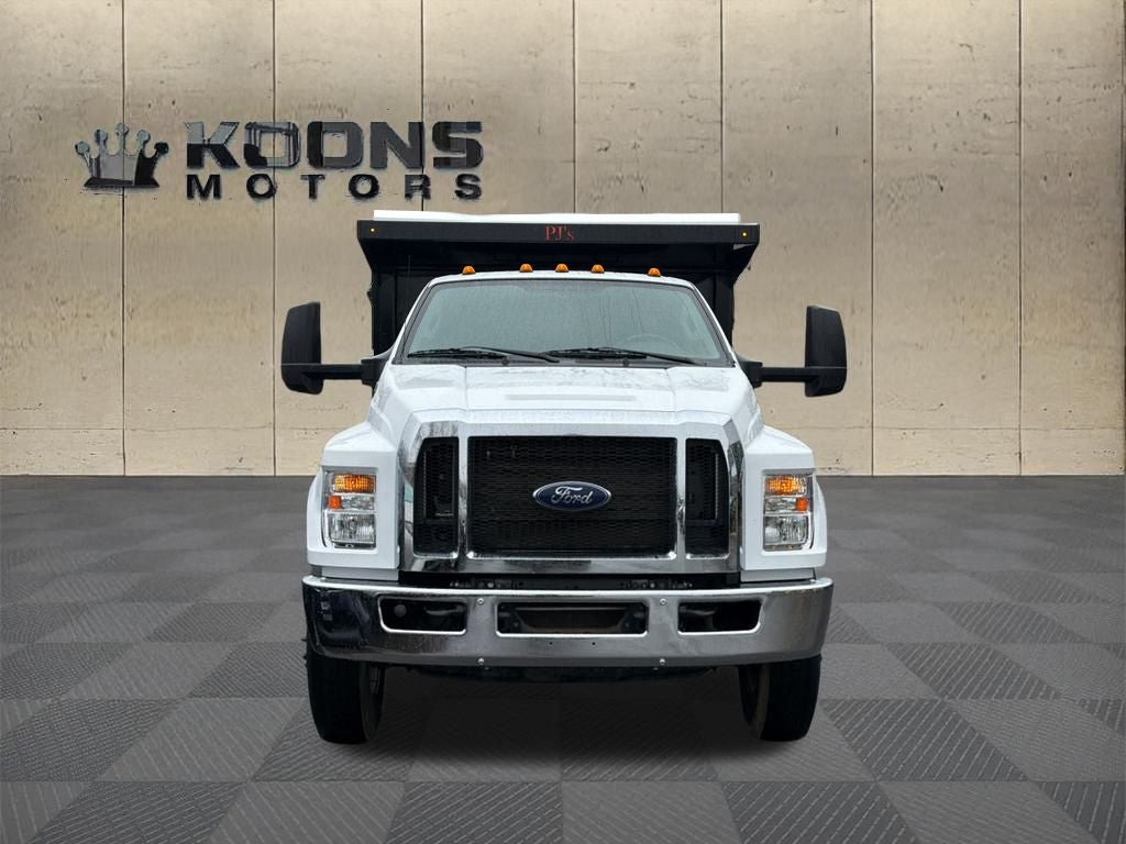 2022 Ford F-650SD Base