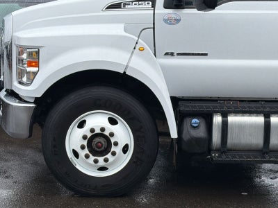 2022 Ford F-650SD Base