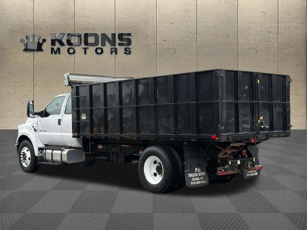 2022 Ford F-650SD Base