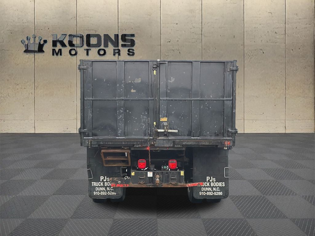 2022 Ford F-650SD Base