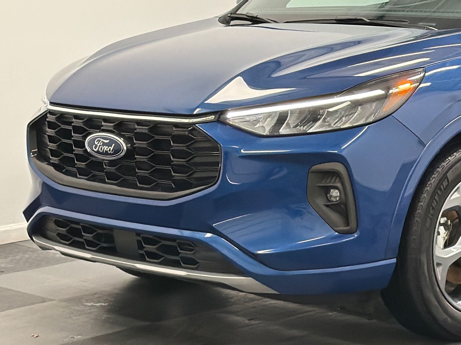2023 Ford Escape Hybrid ST-Line Select