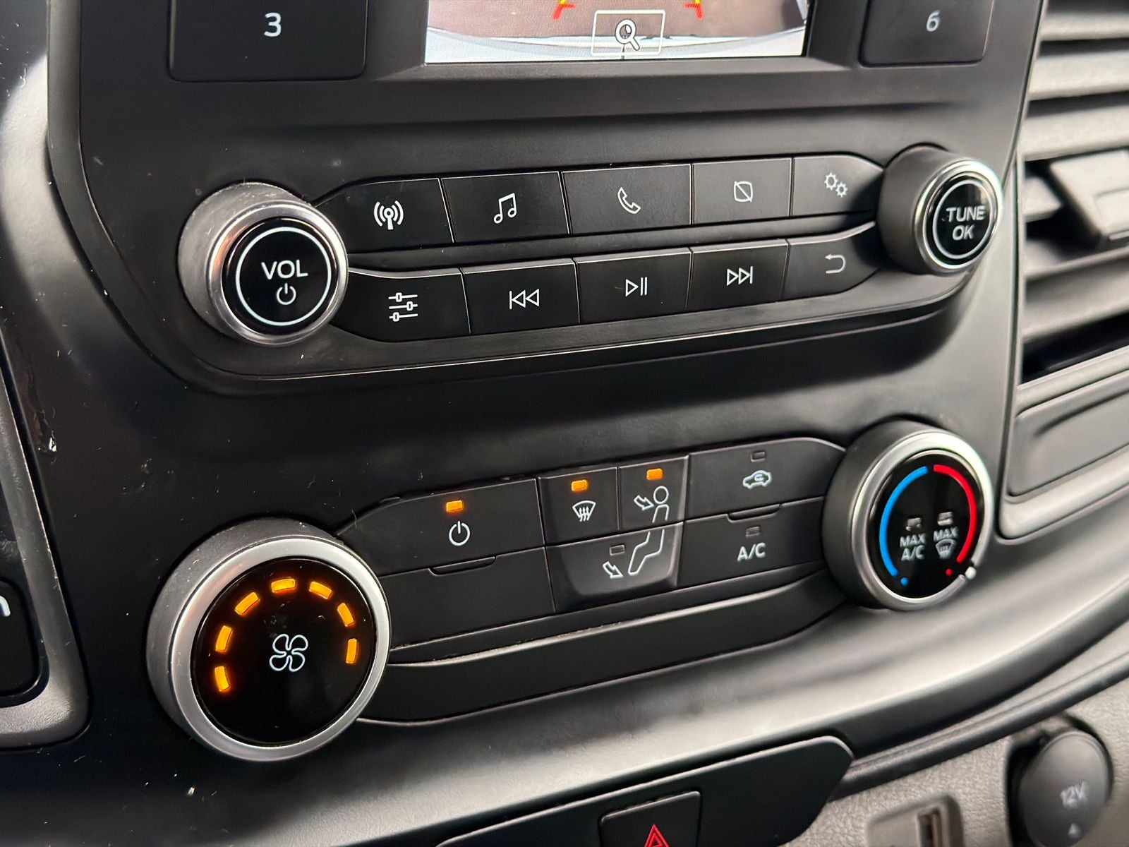 2024 Ford Transit-250 Base