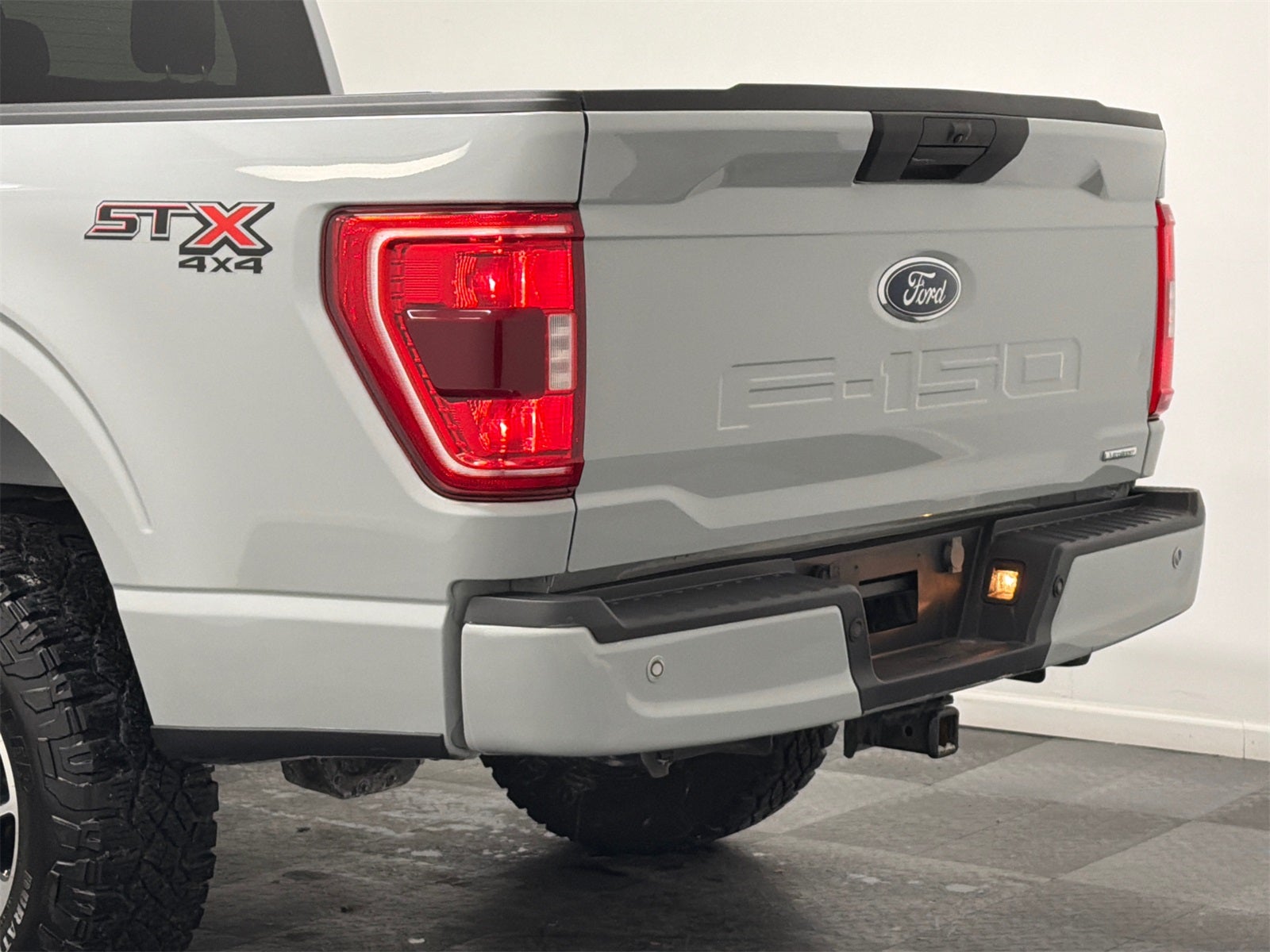 2023 Ford F-150 XL STX