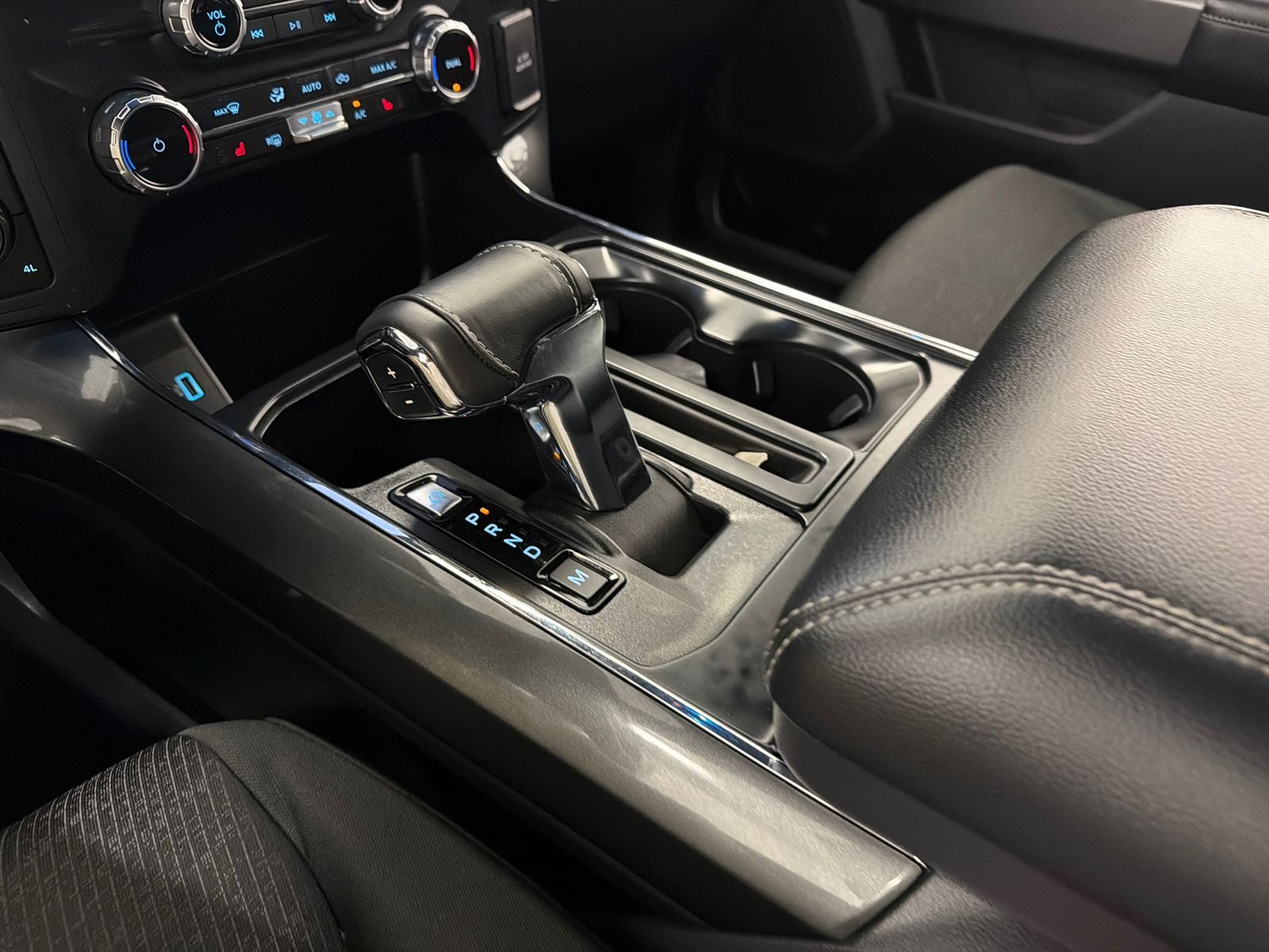 2022 Ford F-150 XLT 302A