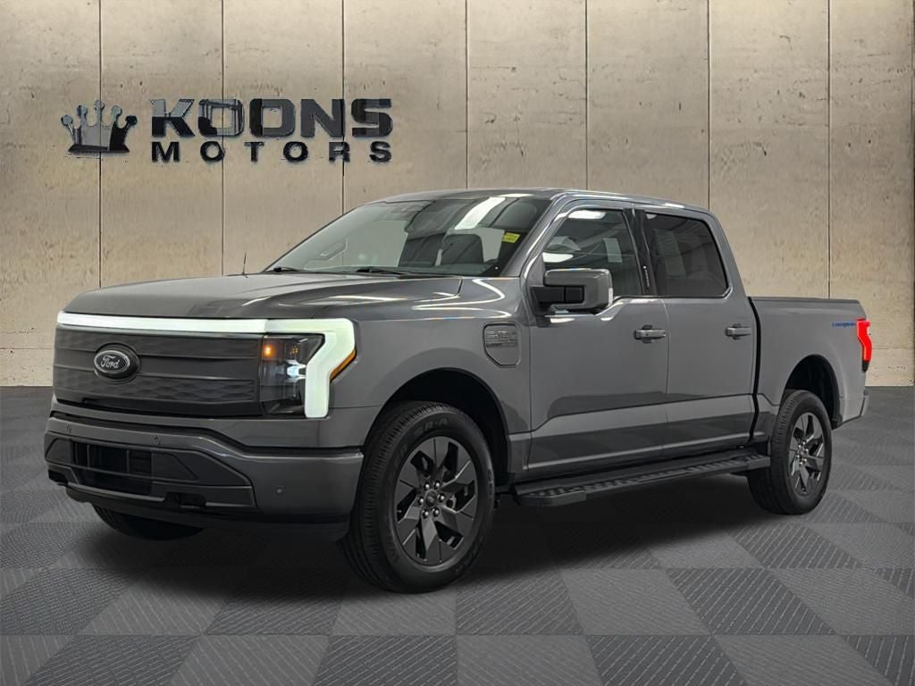 2023 Ford F-150 Lightning Lariat