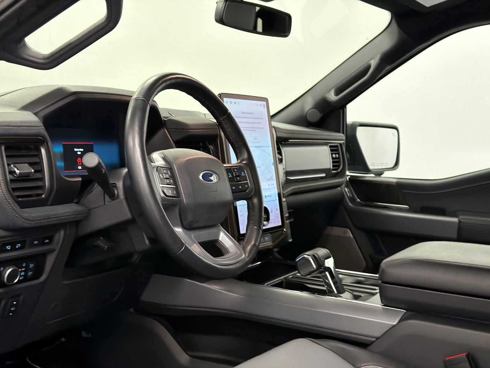 2023 Ford F-150 Lightning Lariat