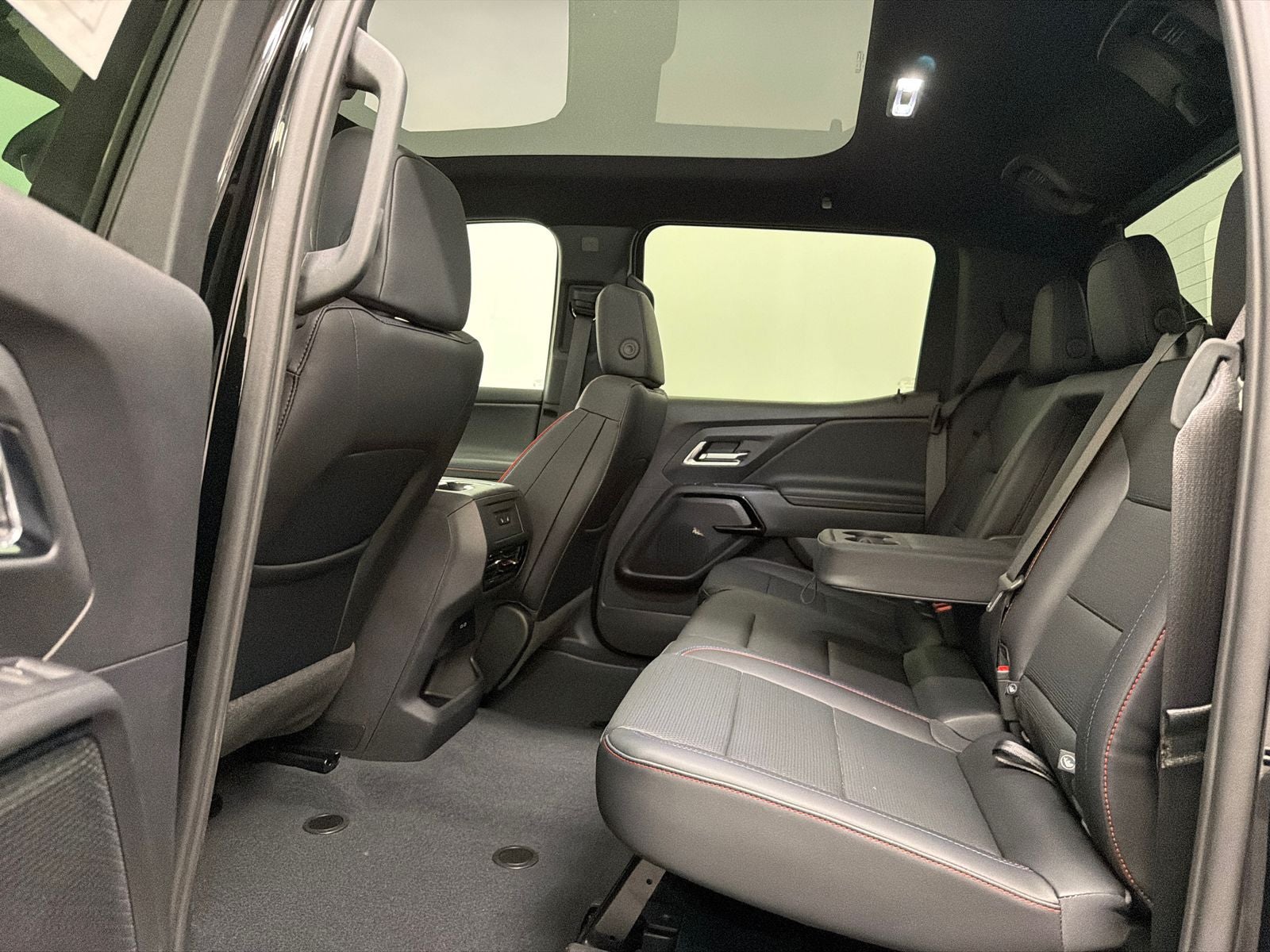 2025 Chevrolet Silverado EV RST