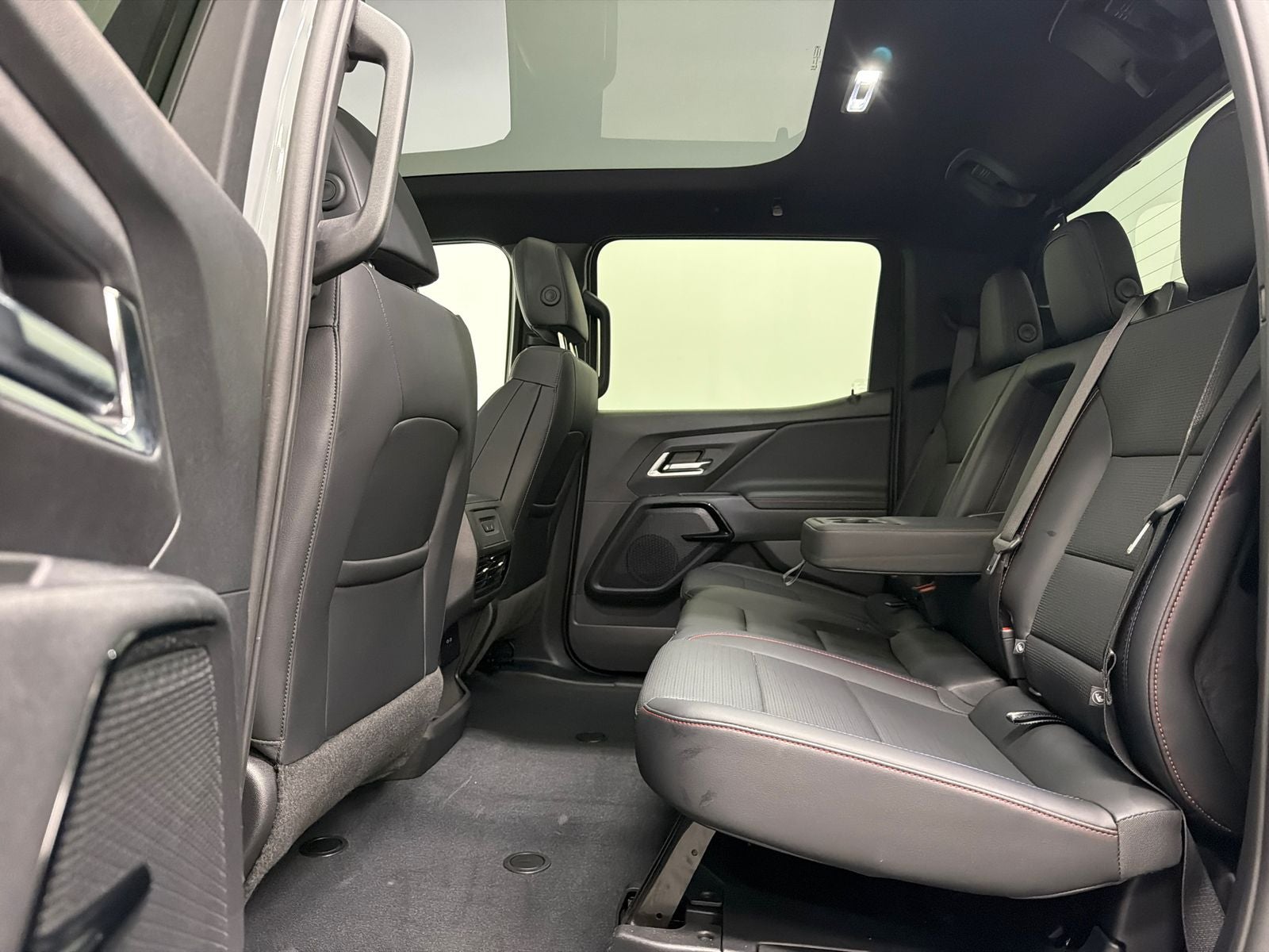 2025 Chevrolet Silverado EV RST