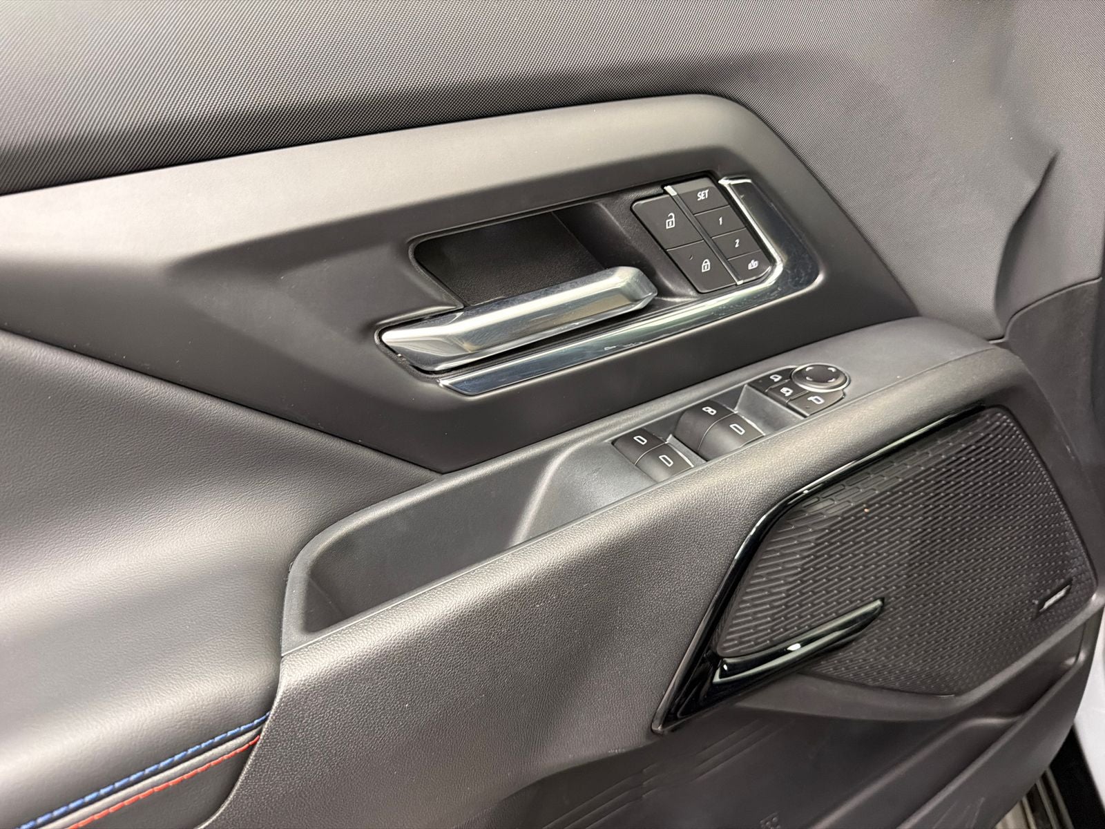 2025 Chevrolet Silverado EV RST