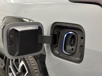 2025 Chevrolet Silverado EV RST