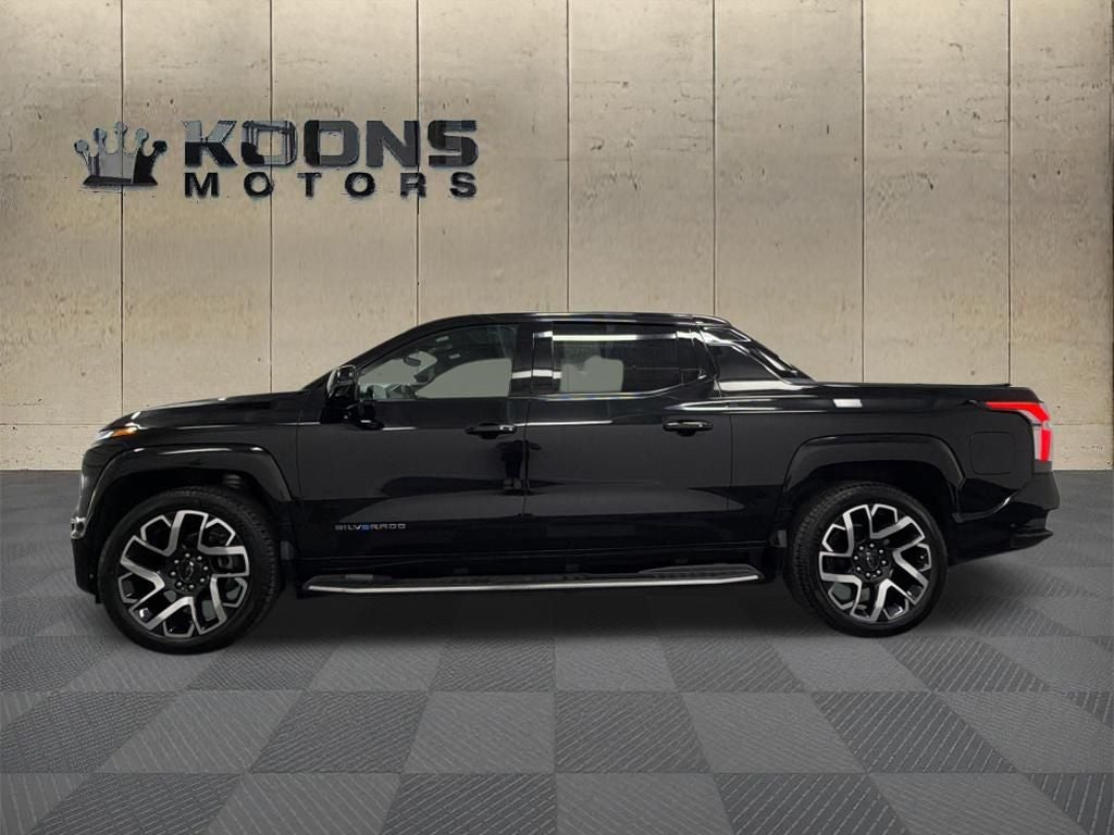 2025 Chevrolet Silverado EV RST