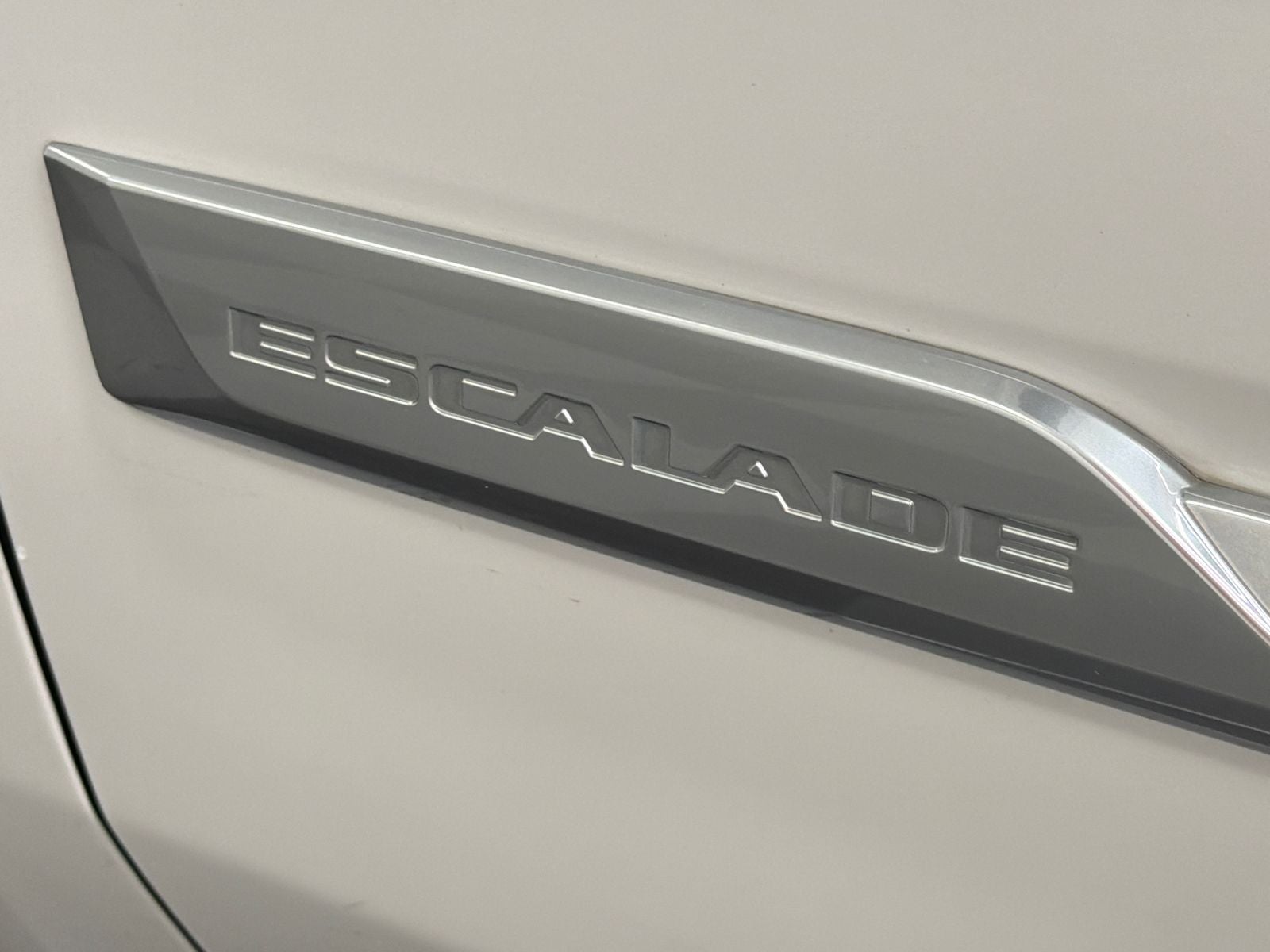 2018 Cadillac Escalade Luxury