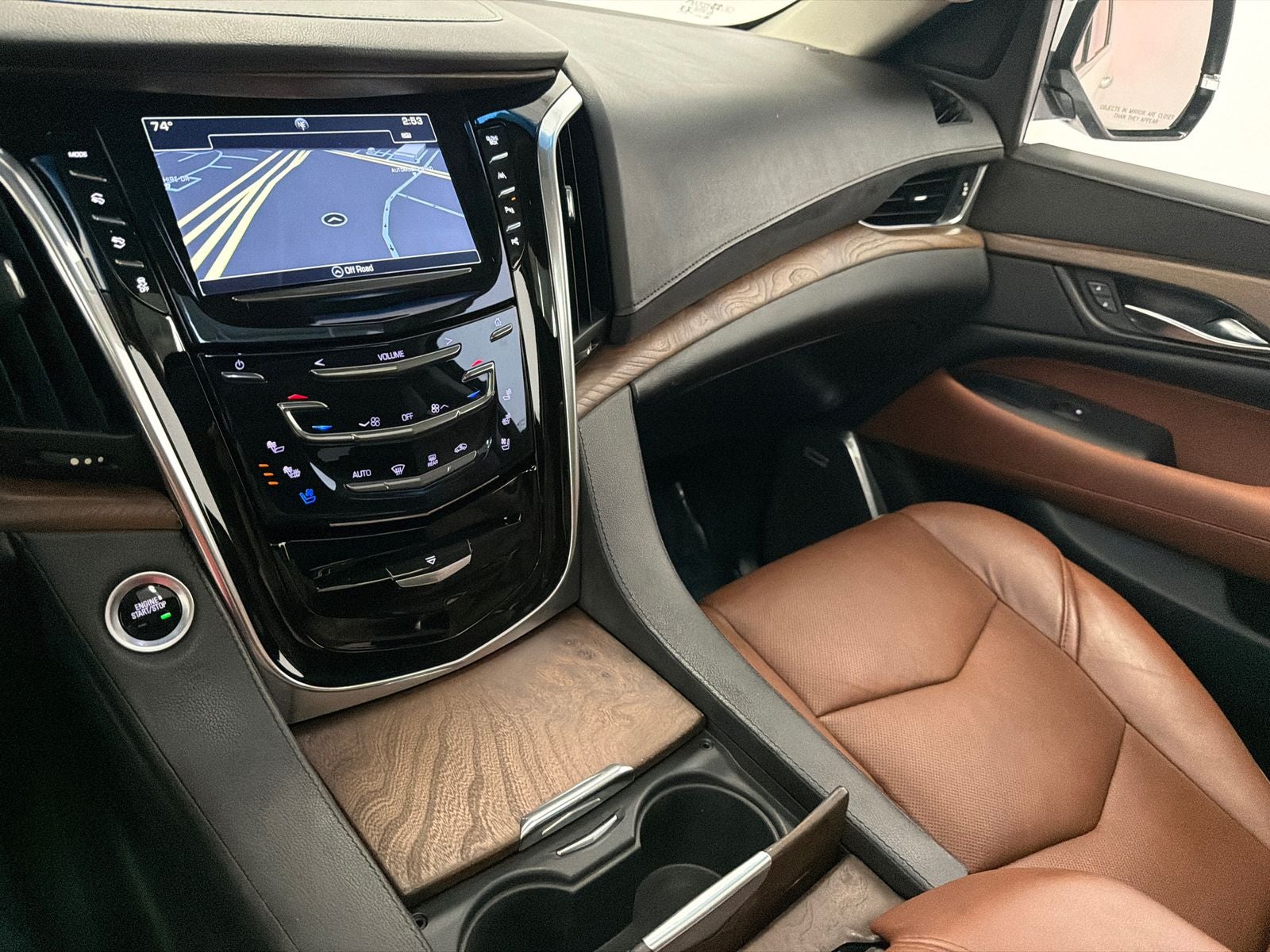 2018 Cadillac Escalade Luxury
