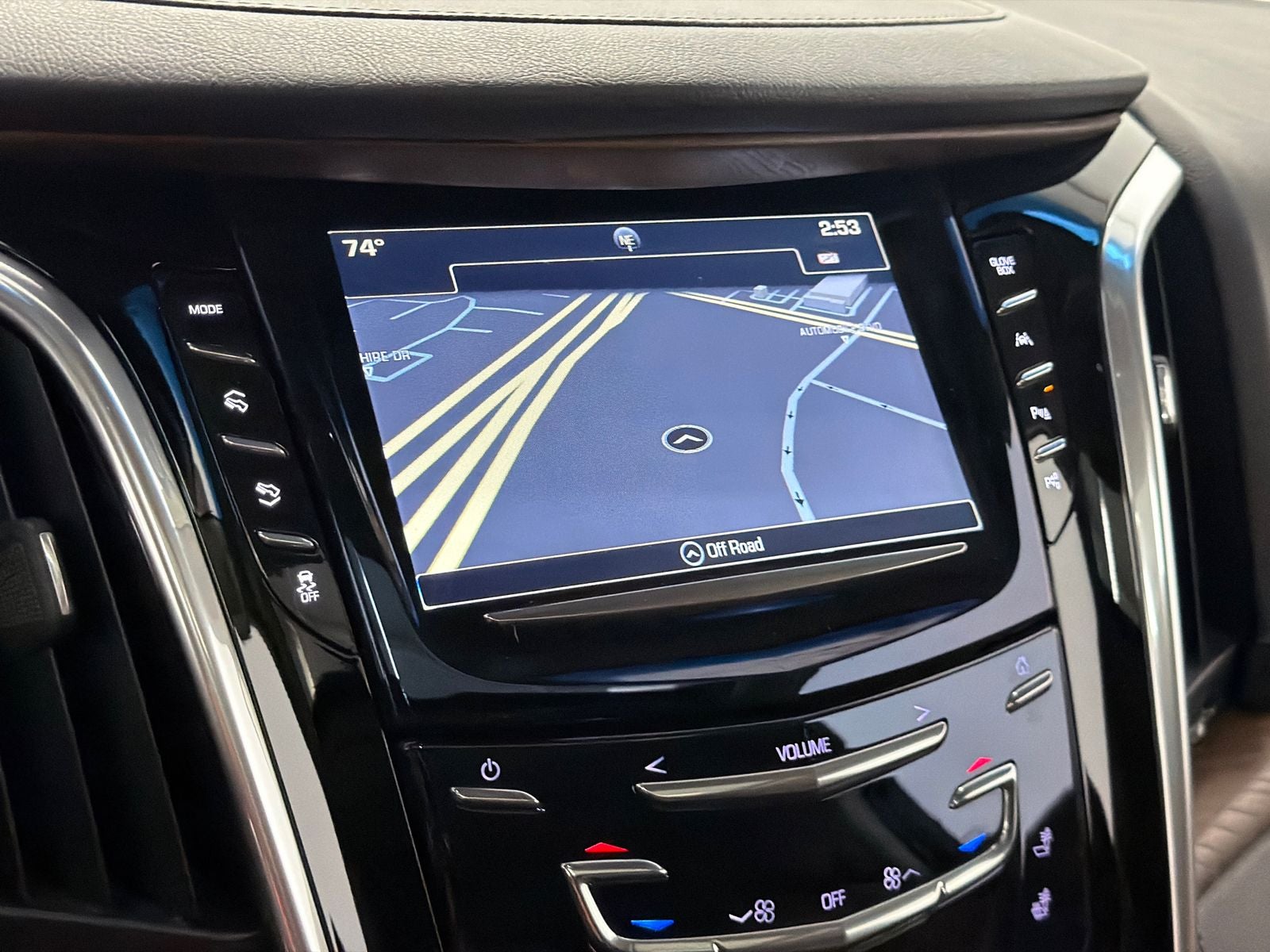 2018 Cadillac Escalade Luxury