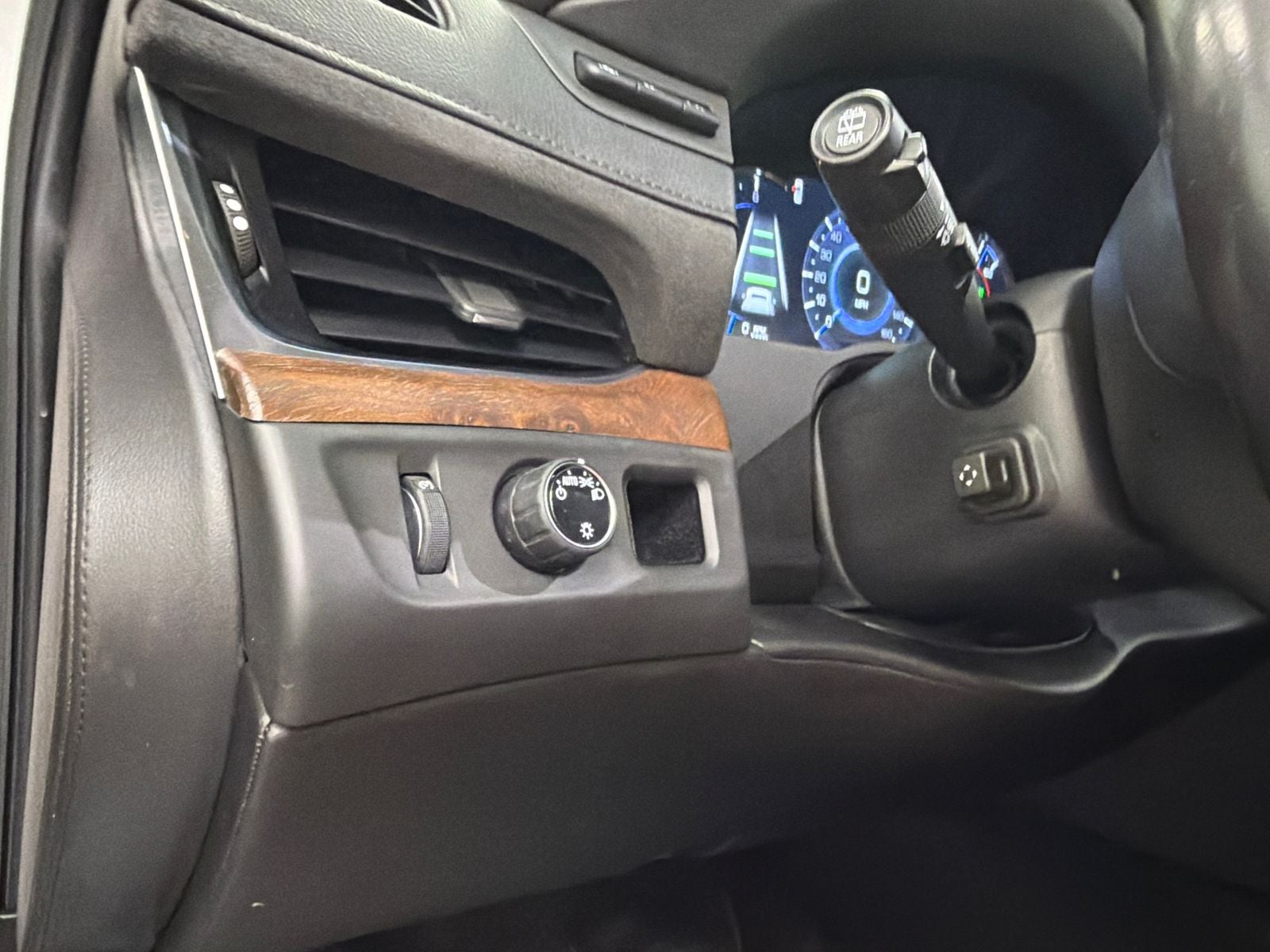2018 Cadillac Escalade Luxury