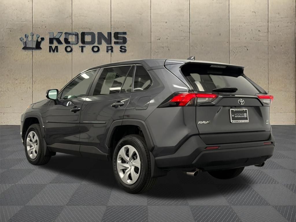 2023 Toyota RAV4 LE