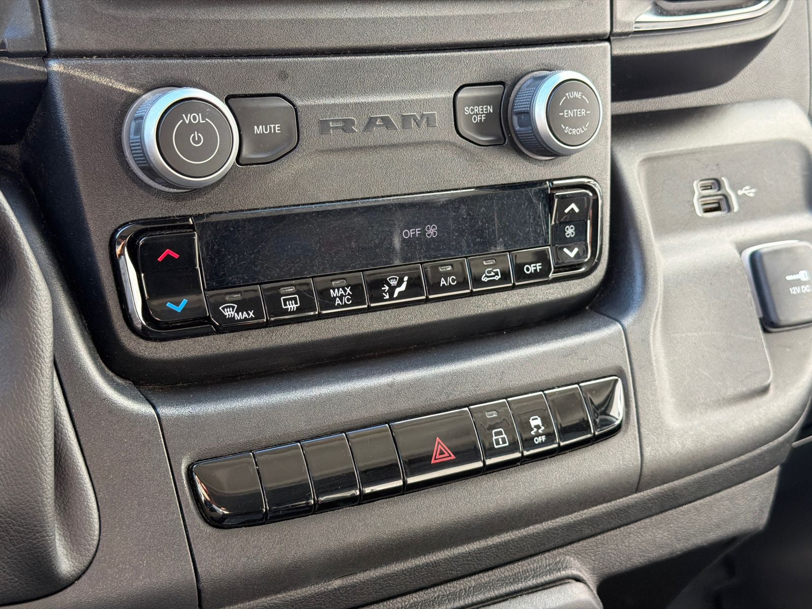 2023 RAM ProMaster 2500 High Roof 159 WB