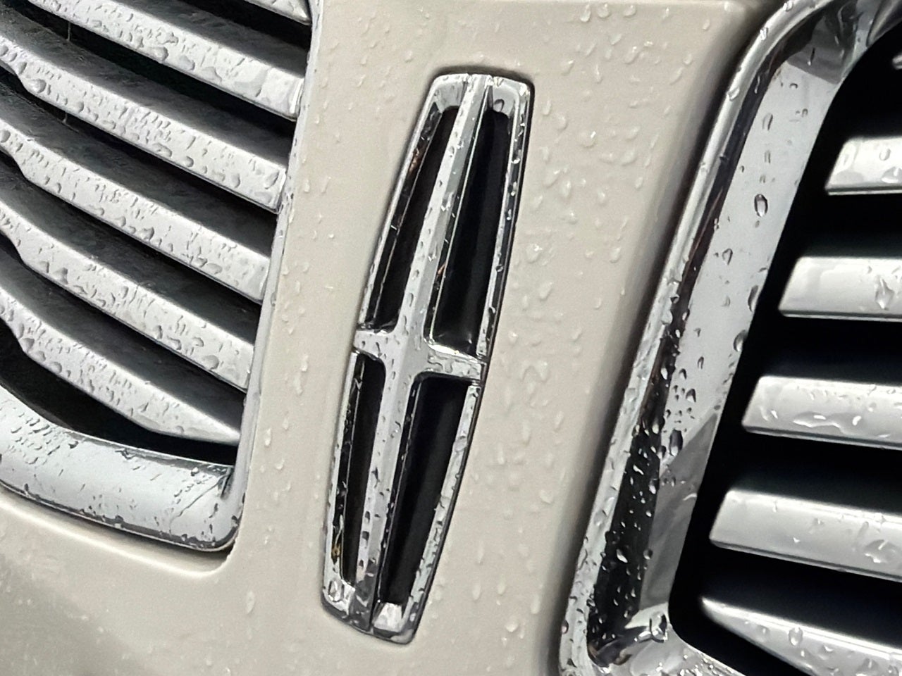 2014 Lincoln MKZ Hybrid