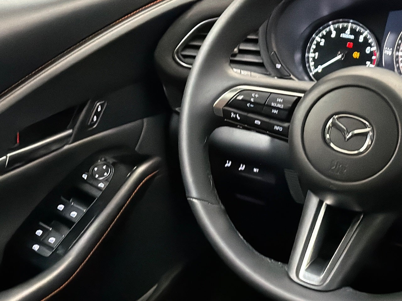 2025 Mazda Mazda CX-30 2.5 Carbon Turbo