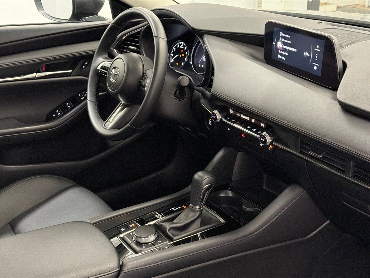 2025 Mazda Mazda3 2.5 S Preferred Package