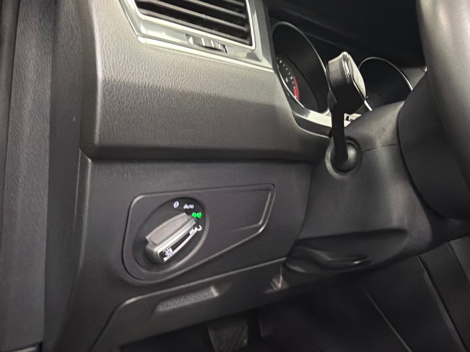 2021 Volkswagen Tiguan 2.0T SEL