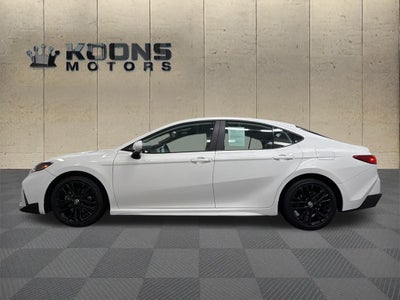 2025 Toyota Camry SE