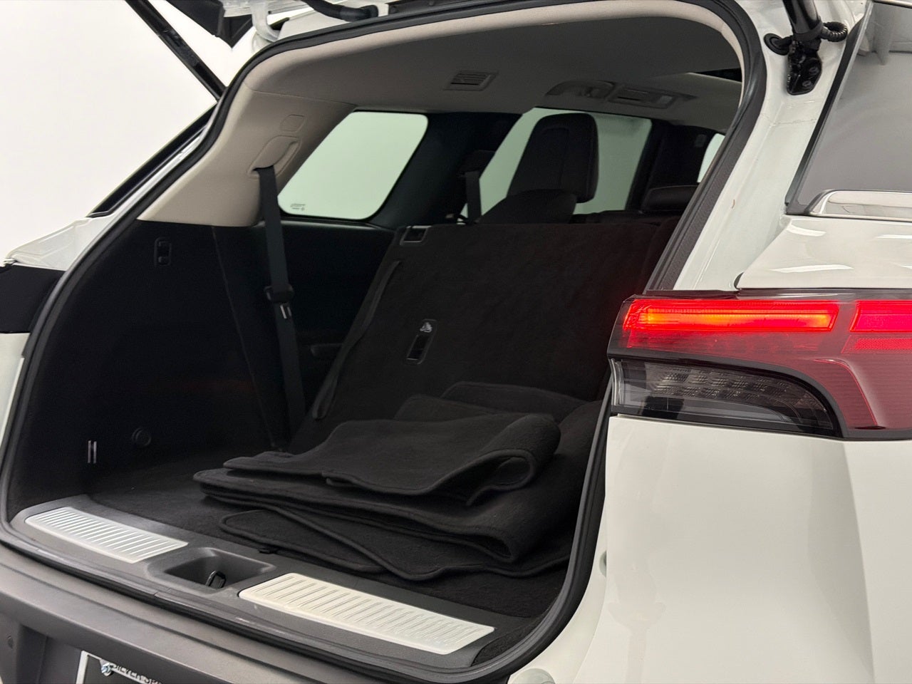 2023 INFINITI QX60 PURE