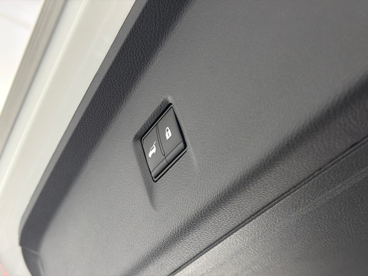 2023 INFINITI QX60 PURE