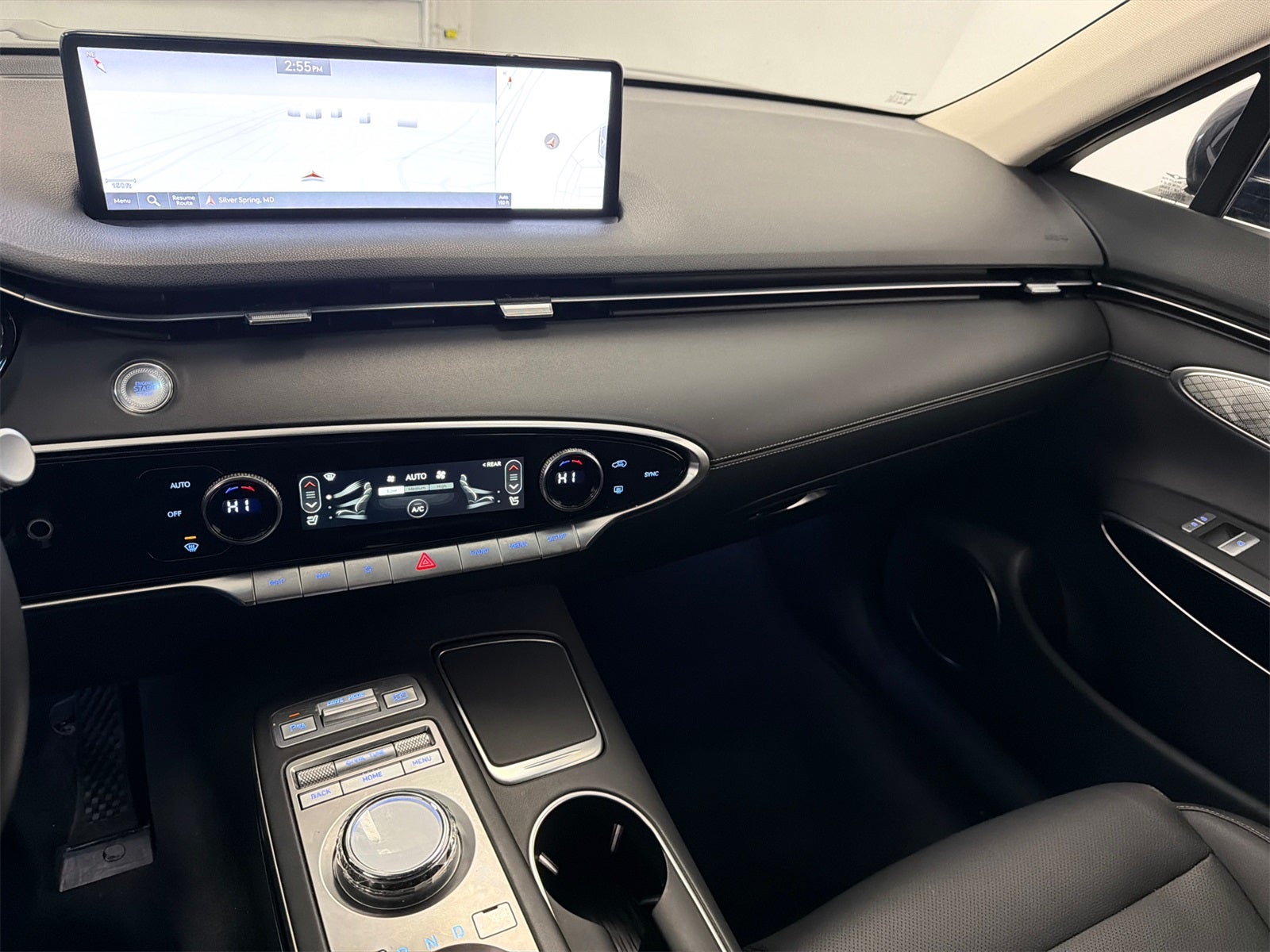 2025 Genesis GV70 2.5T