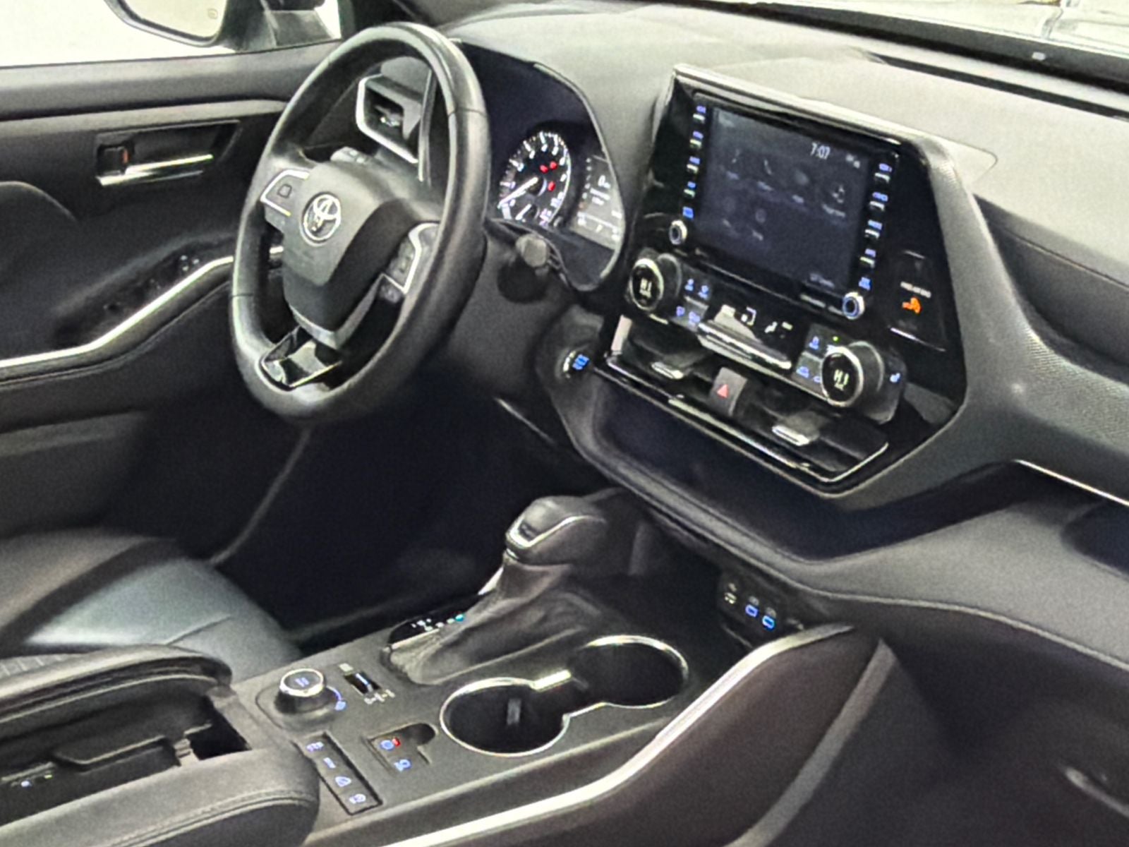 2022 Toyota Highlander XSE