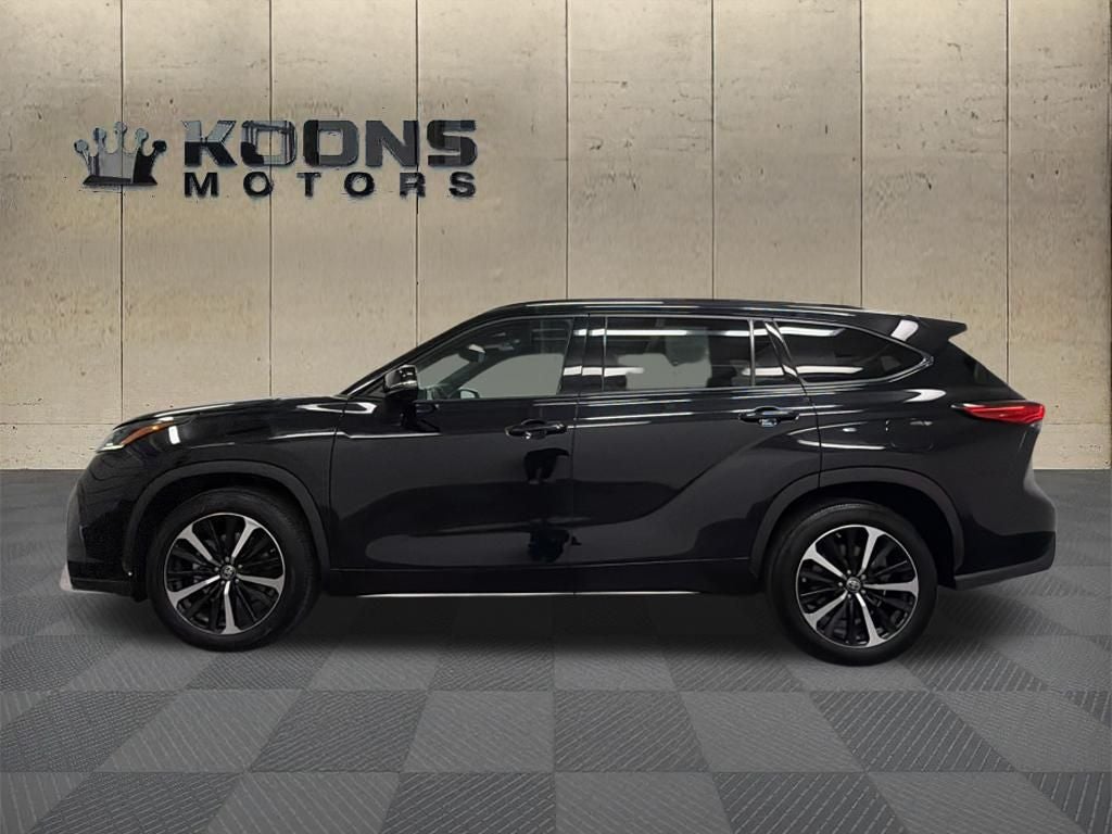 2022 Toyota Highlander XSE
