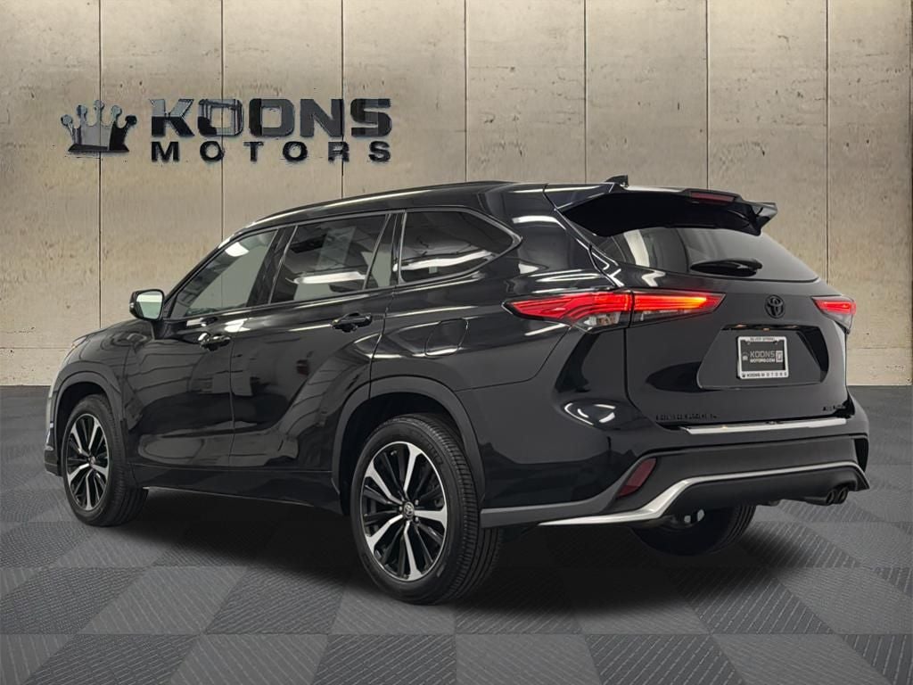 2022 Toyota Highlander XSE