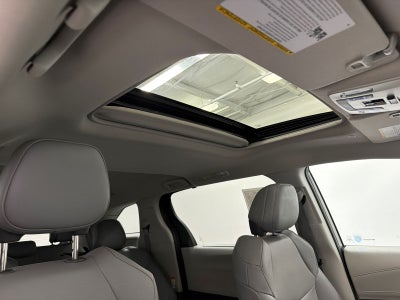 2023 Toyota Sienna XLE 8 Passenger