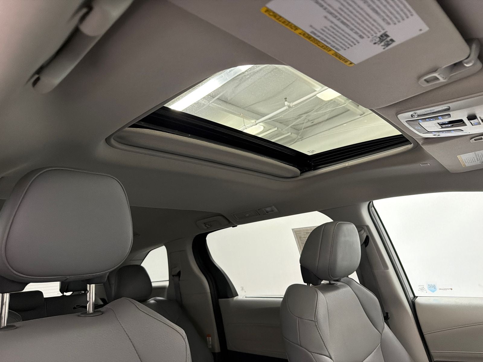 2023 Toyota Sienna XLE 8 Passenger
