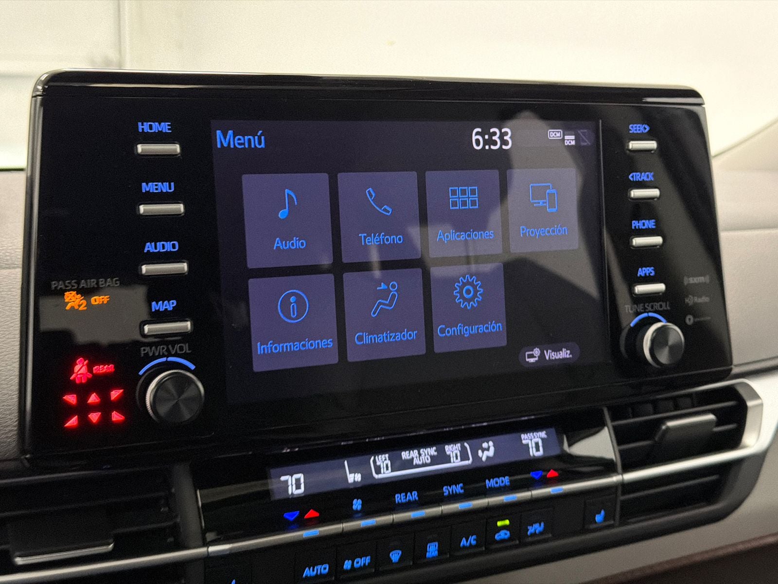 2023 Toyota Sienna XLE 8 Passenger