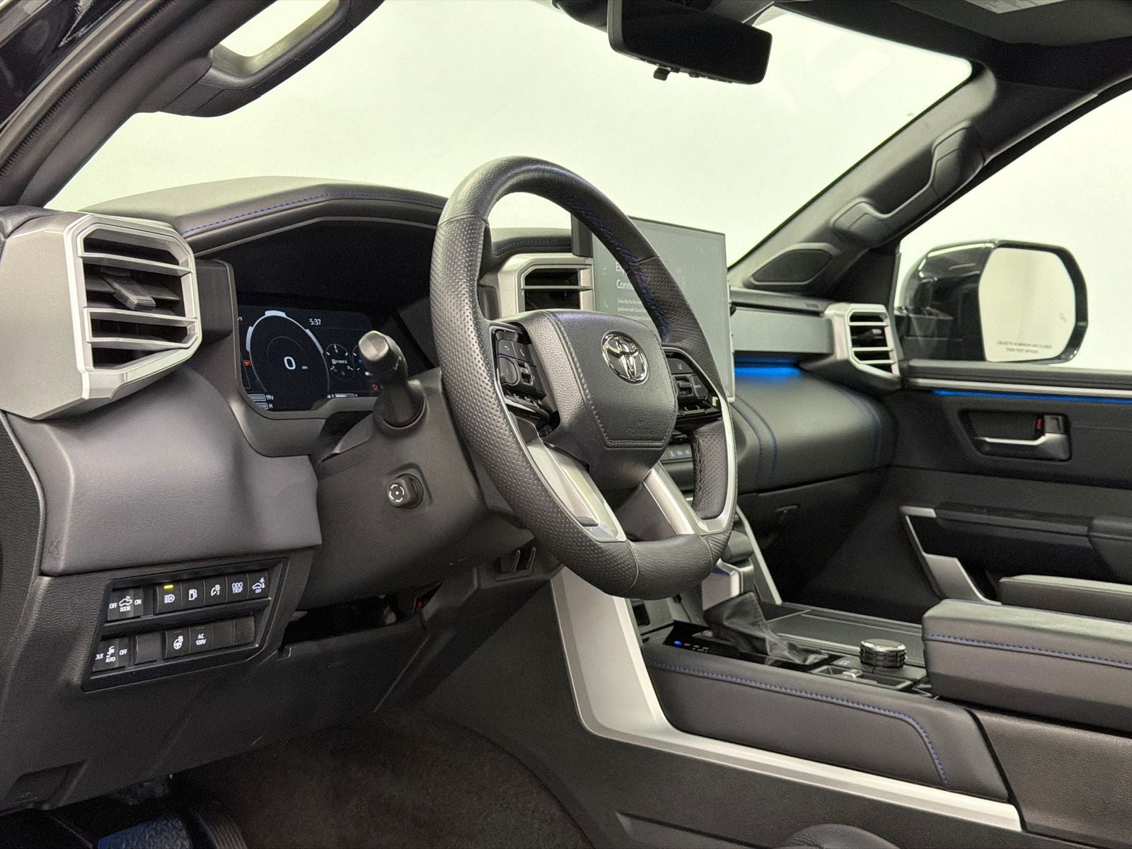2023 Toyota Tundra Hybrid Platinum