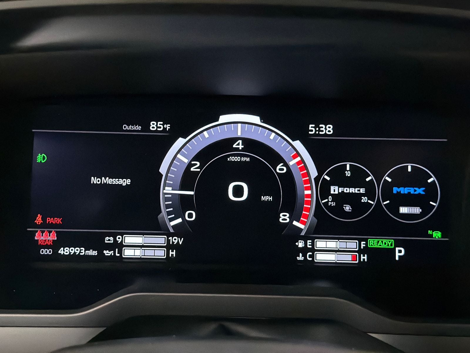 2023 Toyota Tundra Hybrid Platinum