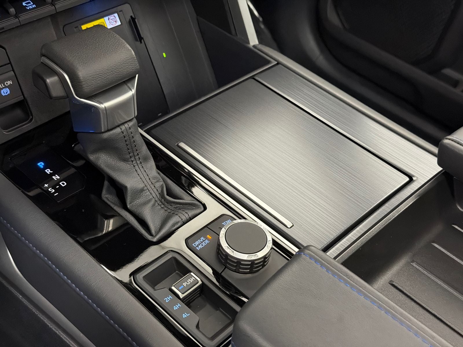 2023 Toyota Tundra Hybrid Platinum
