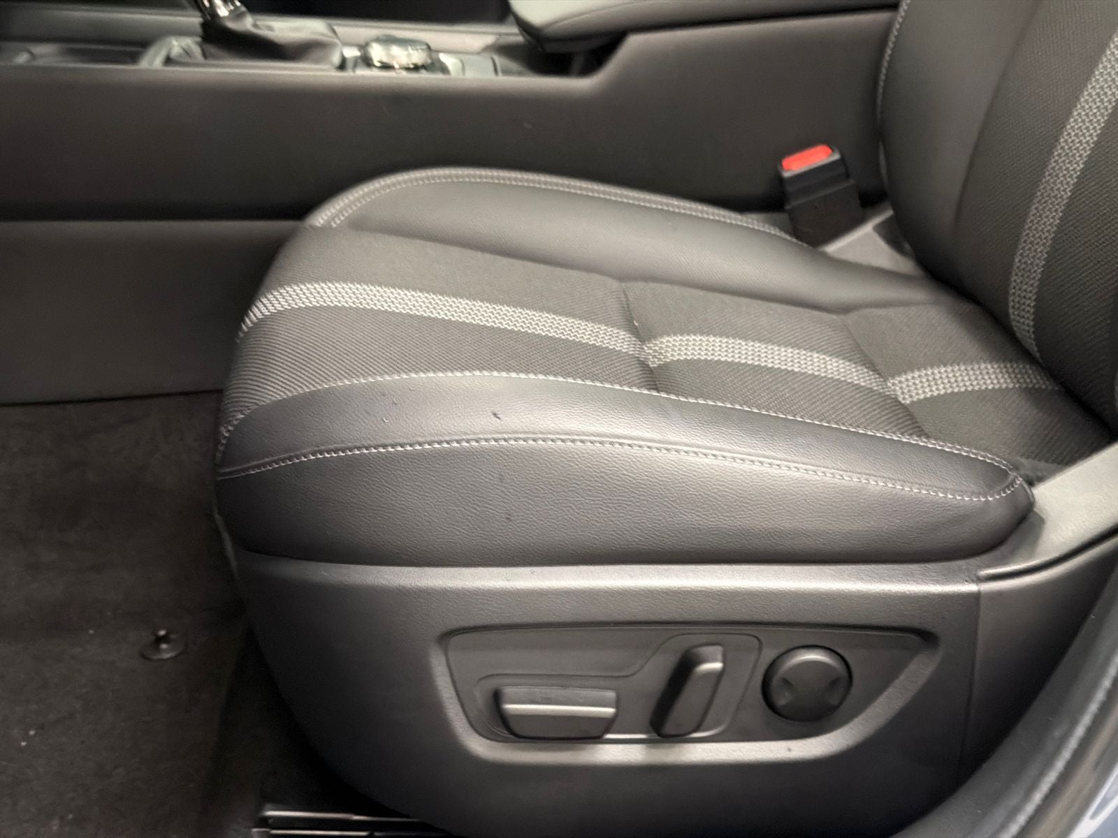 2023 Mazda Mazda CX-50 2.5 S Preferred Plus Package