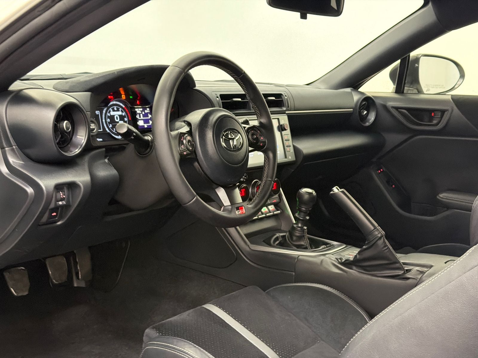 2025 Toyota GR86 Premium