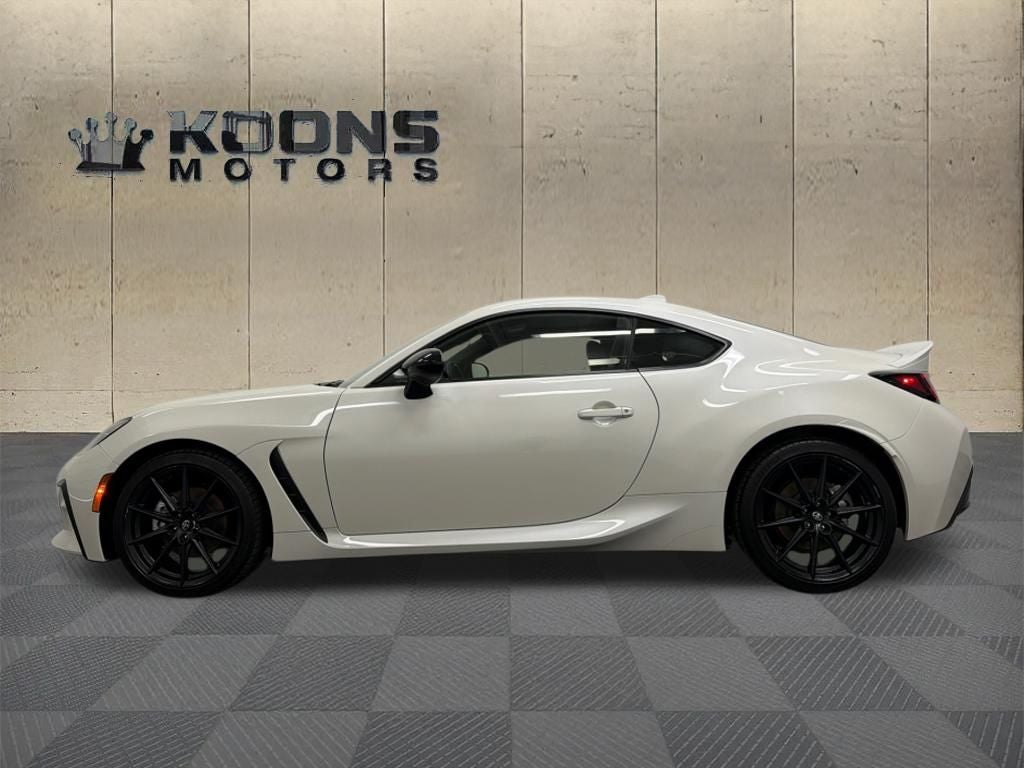 2025 Toyota GR86 Premium